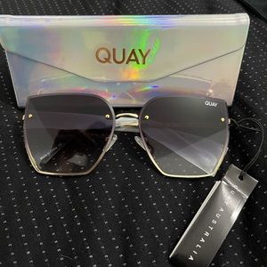 QUAY NWT SUNGLASSES